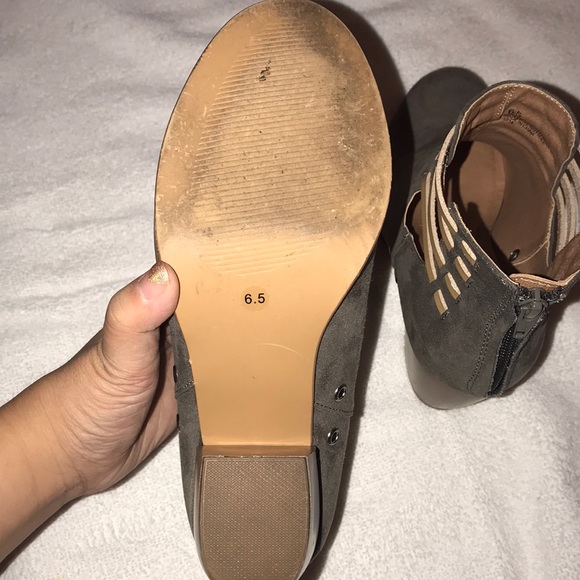 Booties - Picture 3 of 5